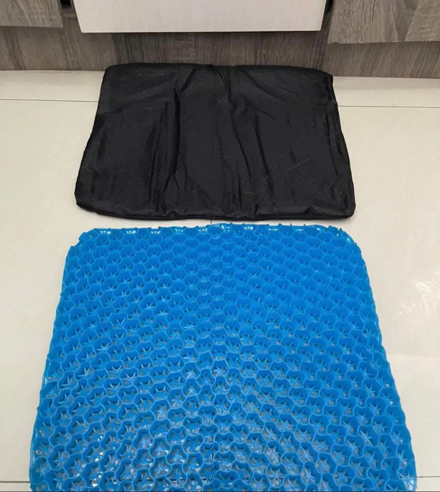 Alas Duduk Silikon Gel Bantal Jok Kursi Lantai Empuk Egg Sitter Nyaman