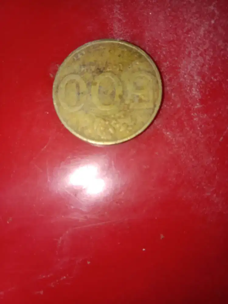 Di jual barang antik berupa uang logam gambar melati Rp 500 tahun 2000