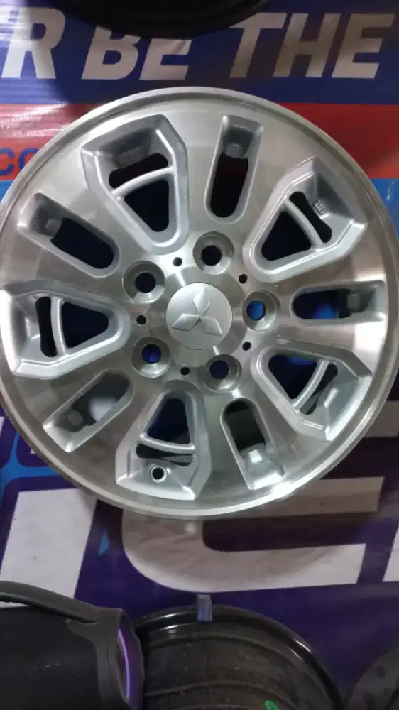 Velg oem mitsubishi kuda Ring 14 bisa untuk grand mex .carry tayo L300