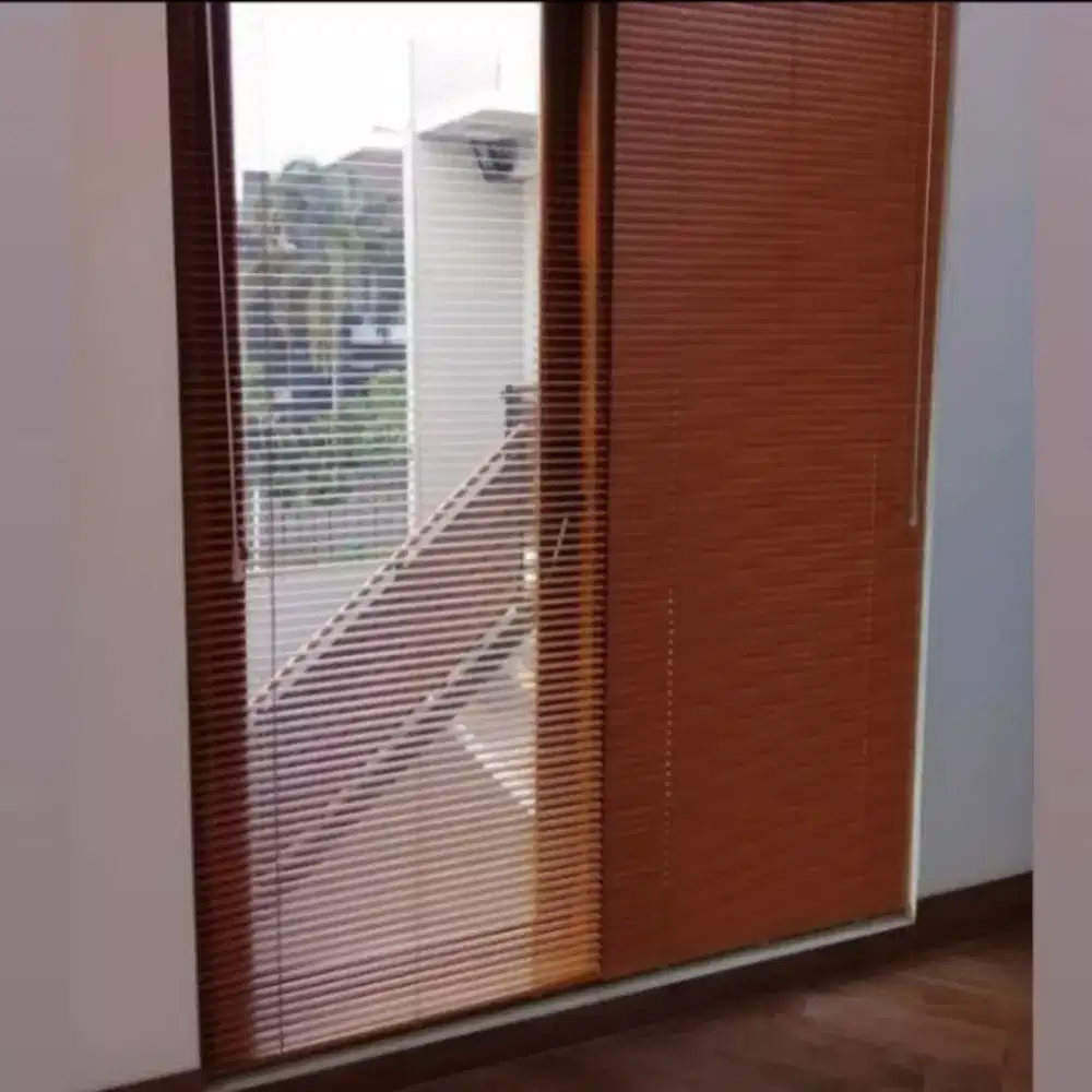 Krey alumunium /mini blind/venetian blind/tirai kantor/gordyn modern