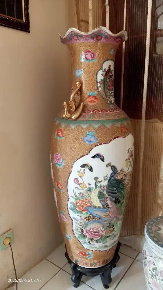 Gucci Sepasang Bundling Vas Bunga (Nego)