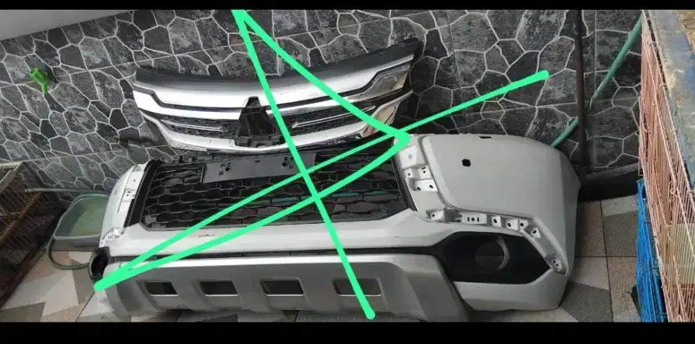 Bumper depan mitsubishi pajero 2016