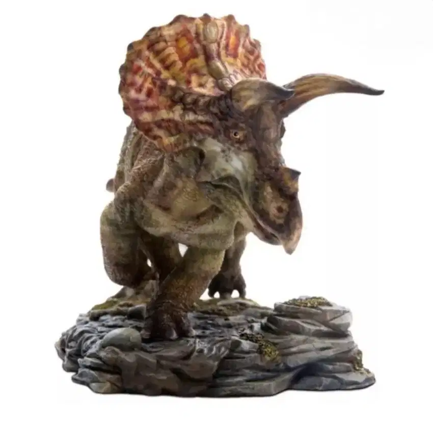 Dinosaurus Triceratops Dino Skala 1:35