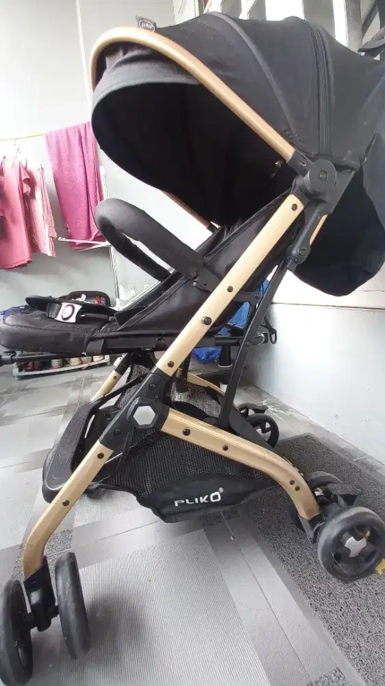 Stroller Bayi PLIKO lipat