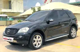 Mercedes Benz ML350 Tahun 2009 Automatic Hitam
