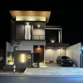 RUMAH ISTIMEWA DIDEKAT UTARA MONJALI