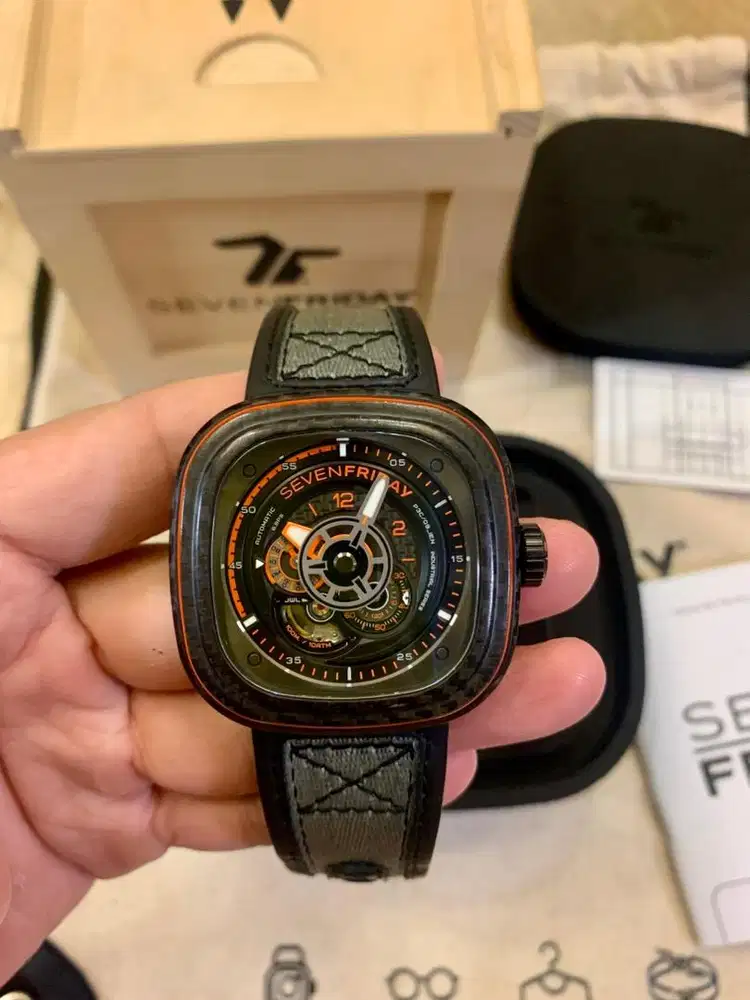 SEVENFRIDAY SF P3C/09 Series Orange Carbon Edition SEVEN