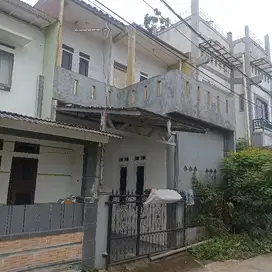 Rumah Tingkat di Villa Ciomas. Harga spesial Lebaran