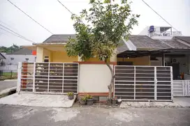 Rumah 3 KT Strategis Akses Dekat ke RS Satria Medika Siap Huni J-23924