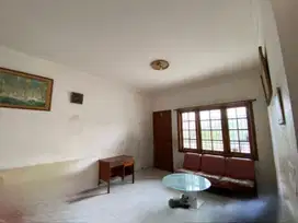 Rumah Hadap Timur Dekat Terminal Jakarta Kota LT 175 Bisa Nego J-23830