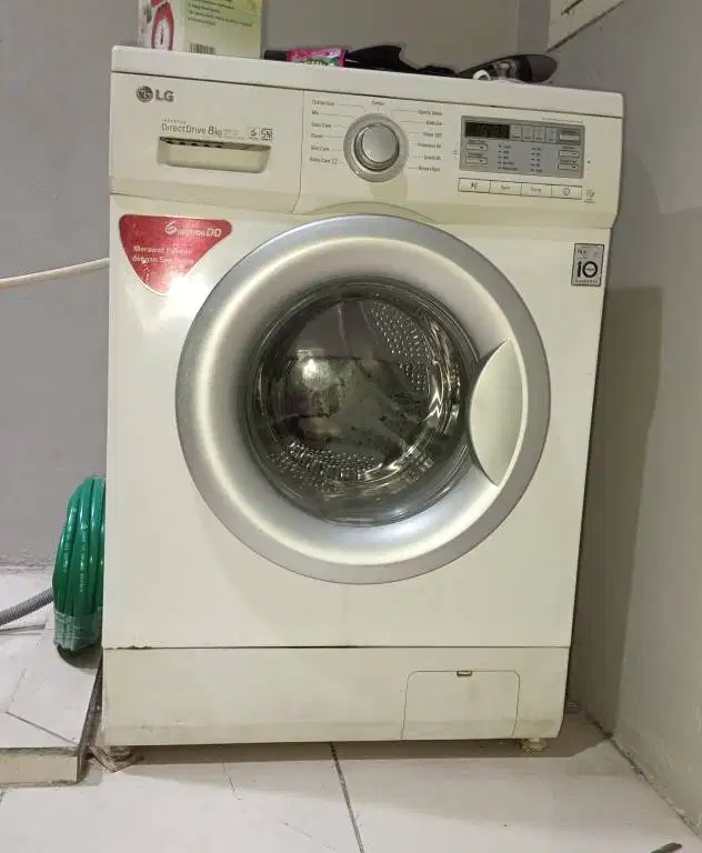 mesin cuci LG front loading 8kg