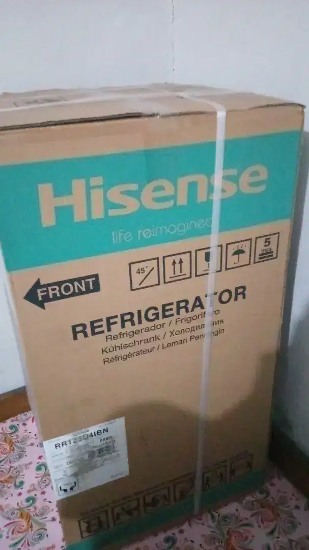 Hisense Kulkas 1 Pintu 91L Single Door RR125D4IBN (Refrigerator)