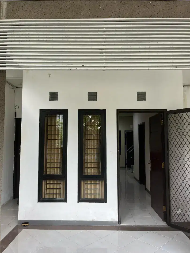 DIJUAL/DISEWAKAN Cepat Full Furniture Dekat Bandara Juanda Surabaya