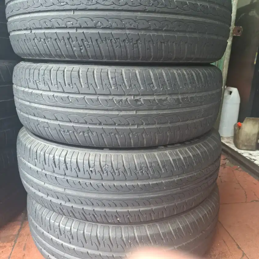 Ban mobil 175 60 15 gt radial champiro