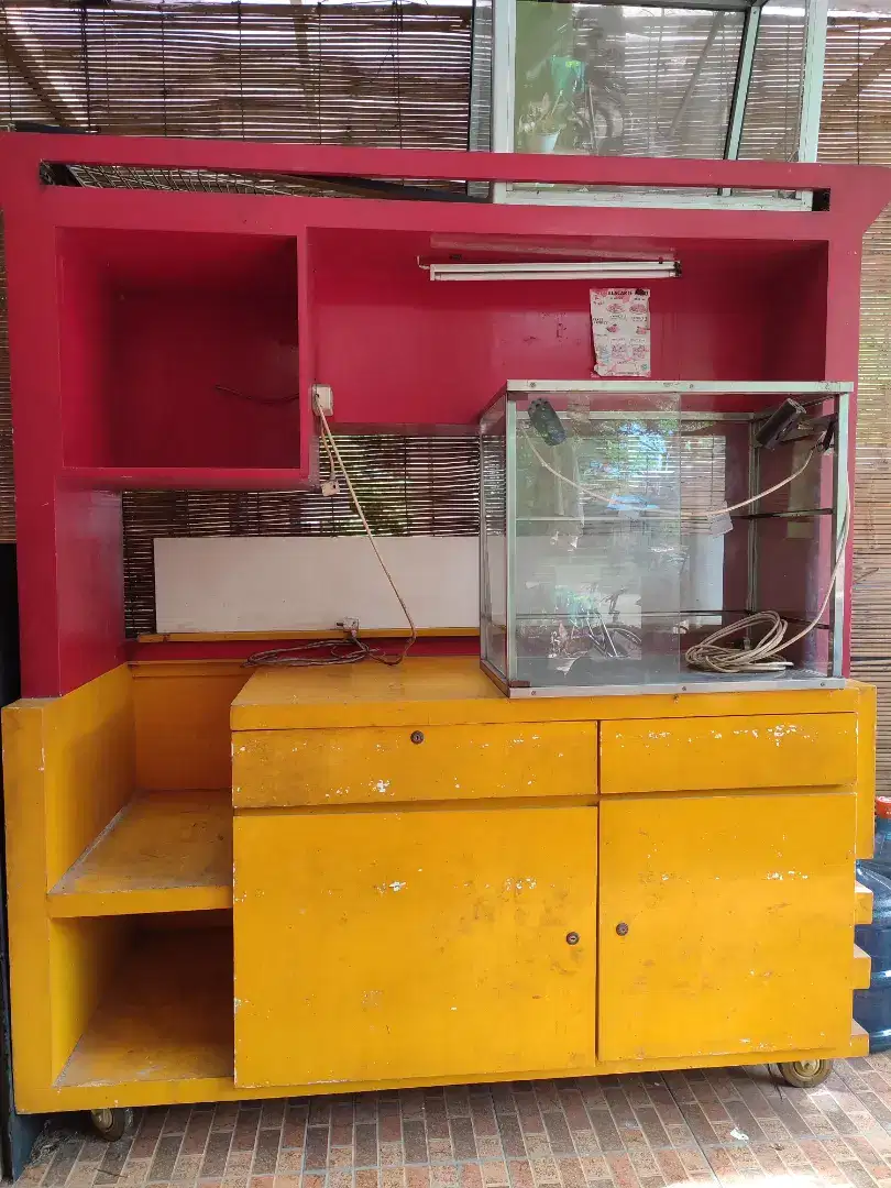 Dijual Booth Gerobak bekas Usaha Ayam BFC