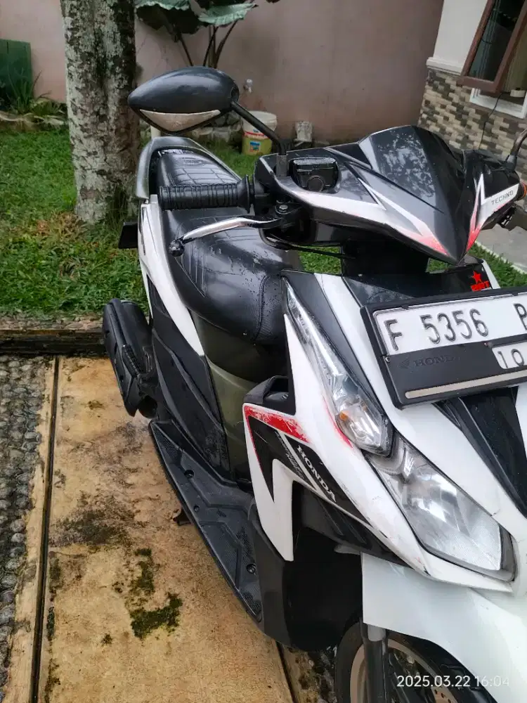 Dijual Honda Vario 110 karbu 2011
