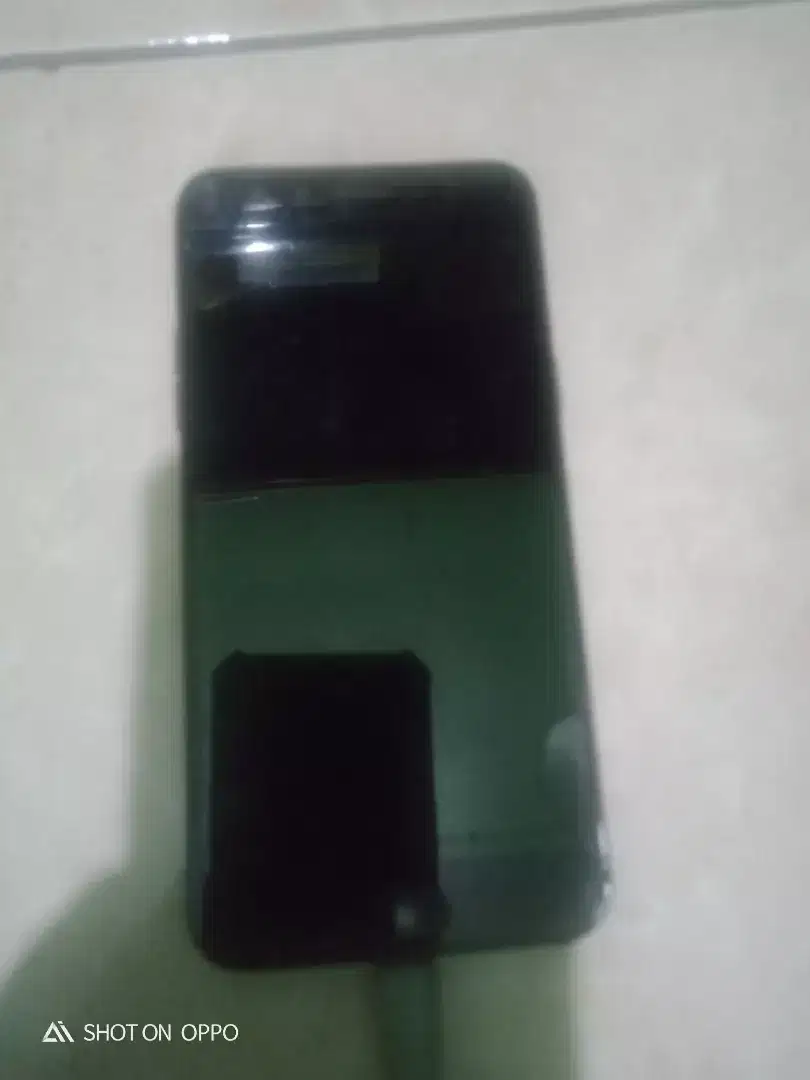 jual aja nih hp Oppo f3 biasa ram 4/64 mesin hidup di cas,di tlp masuk
