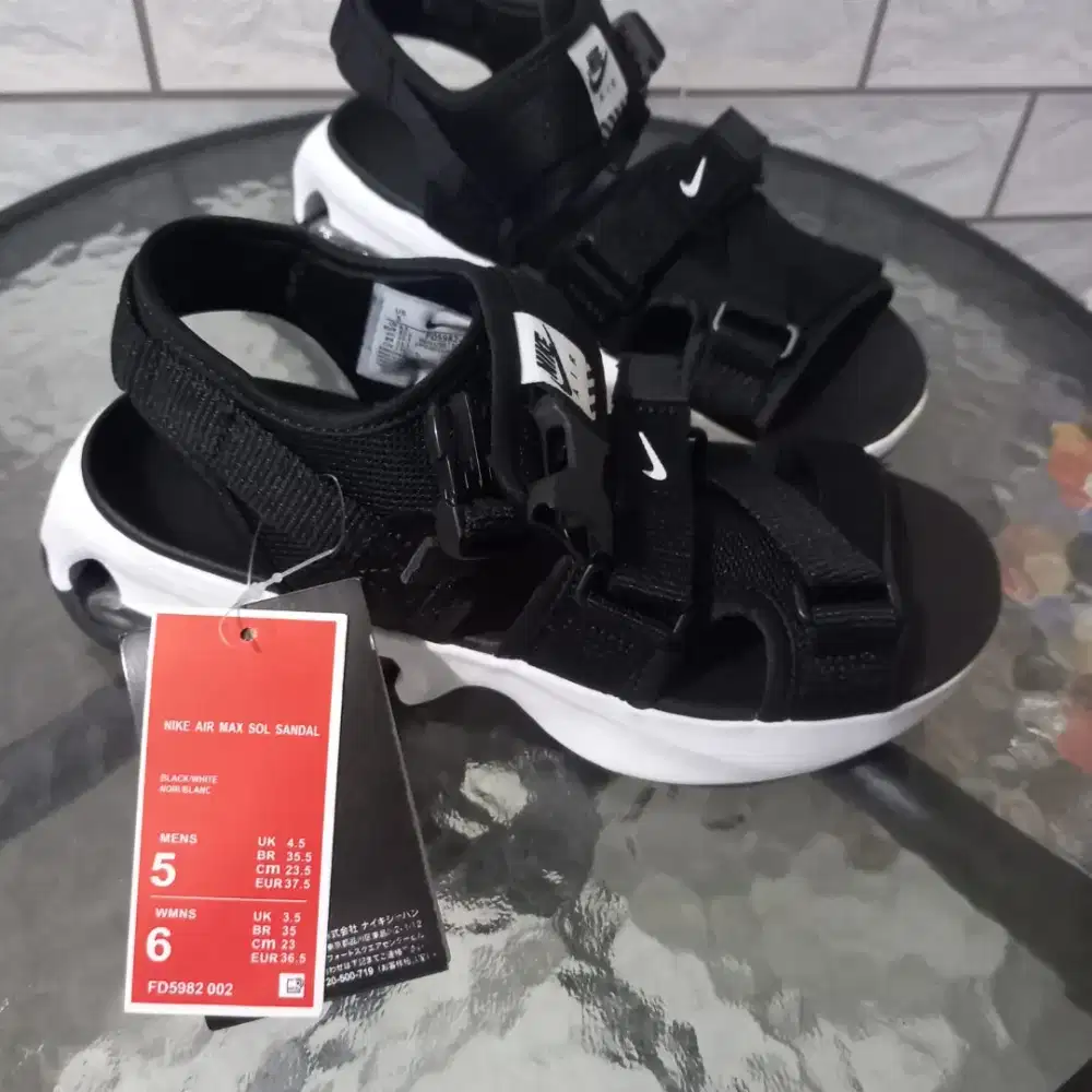 Sepatu Sandal Adidas