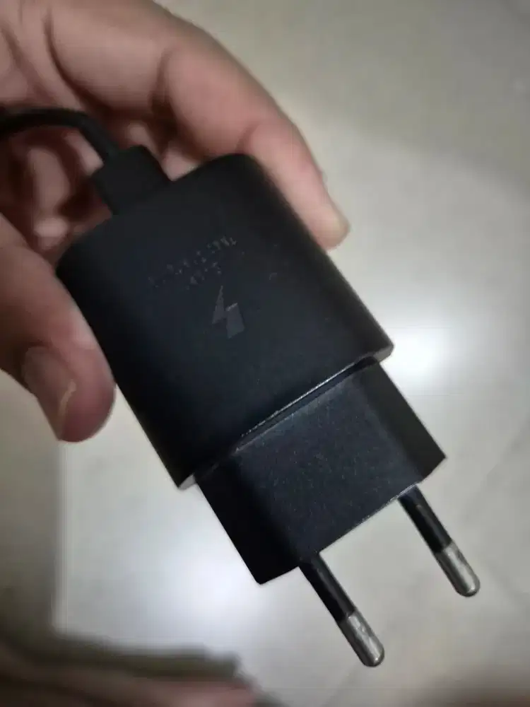 Samsung Charger Type C fast charging dan Powerbank 10000 mAh