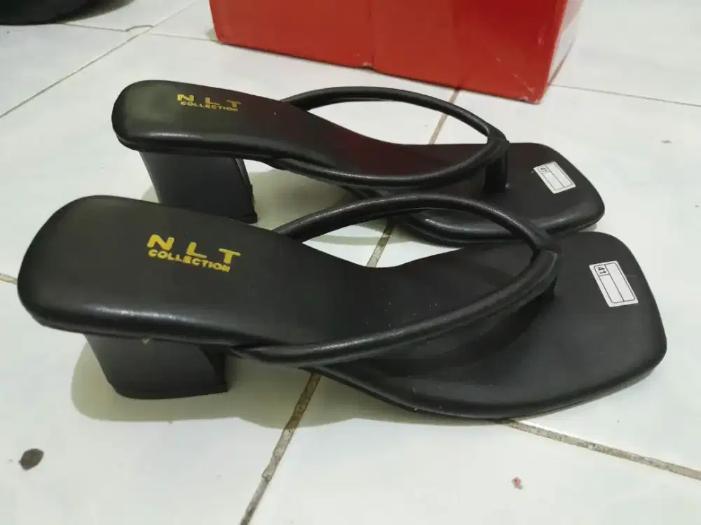 Baru sepatu wanita sendal hitam size 40