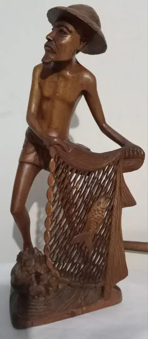 Patung kayu sonar bali