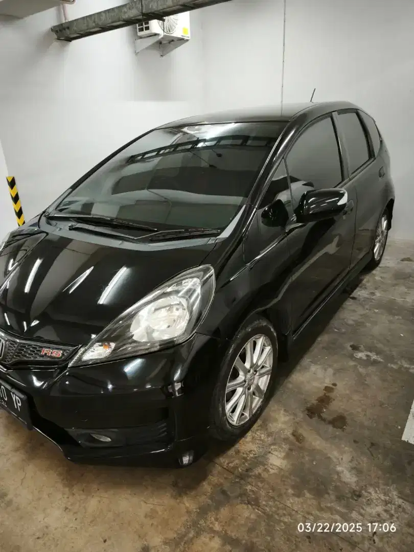 Honda Jazz  RS  AT 2014