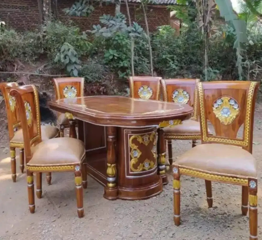 Set meja makan ganesa gendong