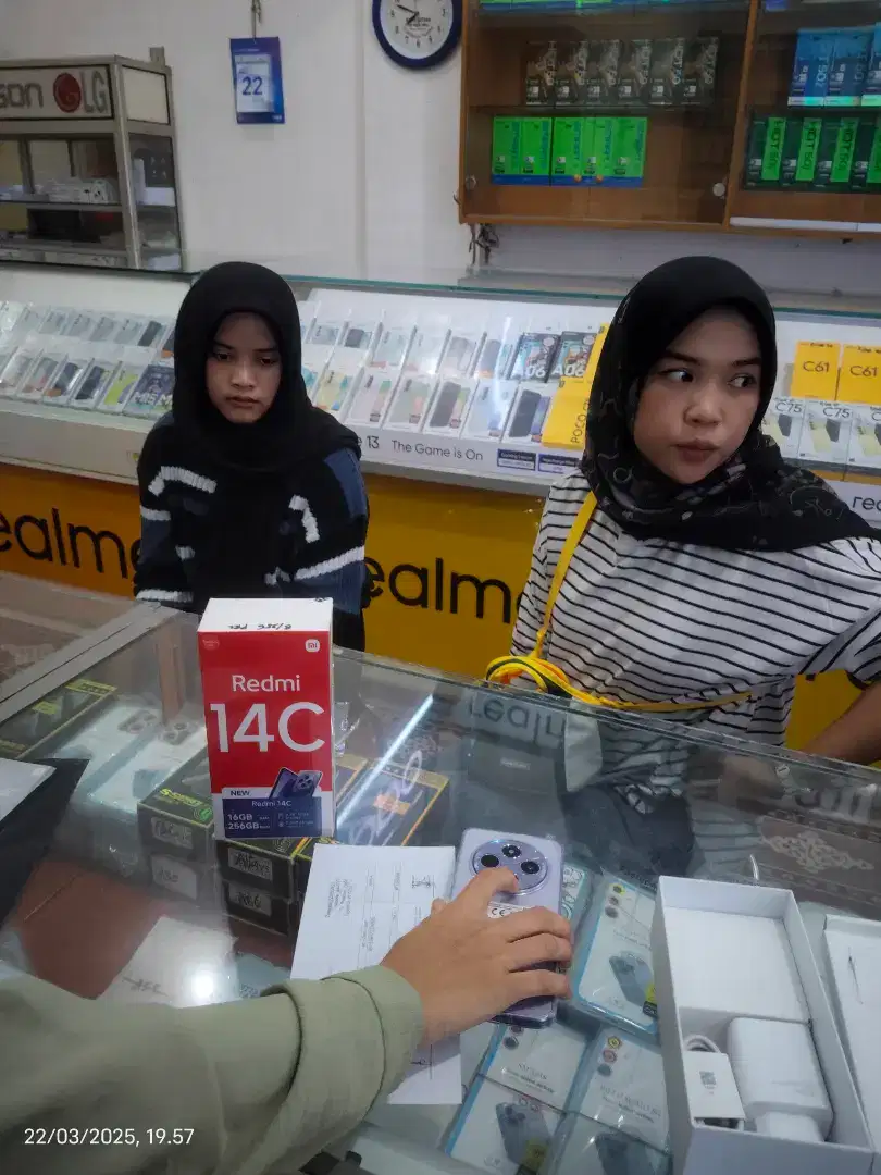 Redmi 14C RAM 8/256GB
Brg Segel Original, Garansi Resmi 1TH
