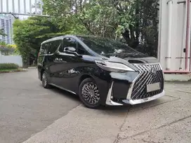 LEXUS LM350 2022