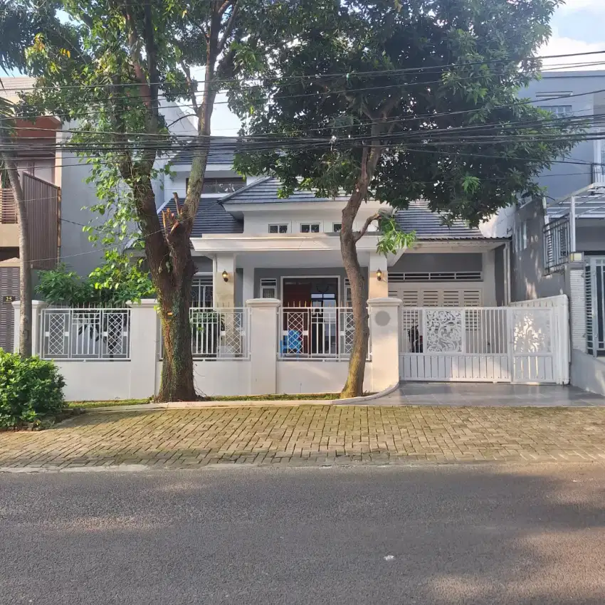 Rumah 2 Lantai di Jagakarsa Jakarta Selatan. 5KT, 3KM, 282m².