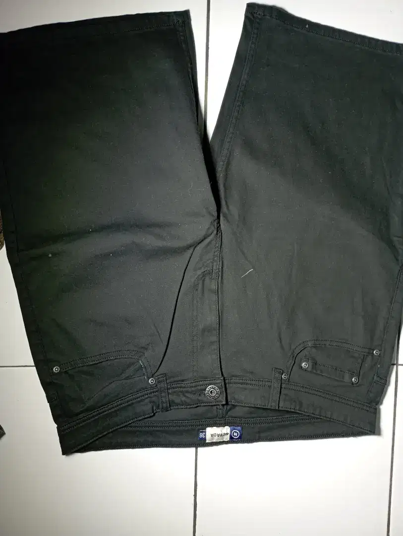 nevada Golf size 36, LP: 47cm,kondisi baru,jual 100k