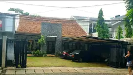 Rumah Cozy Cocok Untuk Resto, Boutique, Show room, Kantor, Spa