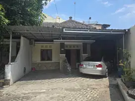 Rumah bagus siap pakai di colomadu solo dekat pintu tol klodran