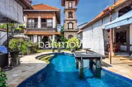 Dijual Villa Klasik Dan Luas 4 KT Di Tepi Pantai Sanur