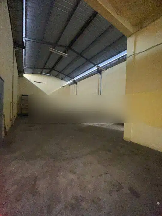DISEWAKAN. Gudang + Kantor Di Elang Laut, PIK.