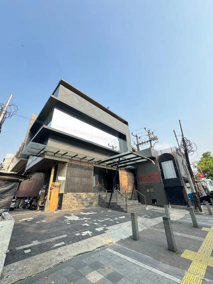 Disewakan Gedung 3 Lantai Ex Bar And Resto Kemang, Cocok Untuk Usaha