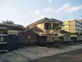 RUMAH LUAS DAN MEWAH DIJUAL CEPAT DI PAHOMAN BANDAR LAMPUNG
