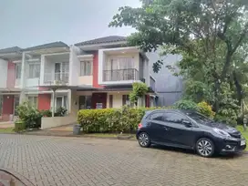 Rumah Dijual Di BSD Residence One 2 Lantai Posisi Huk