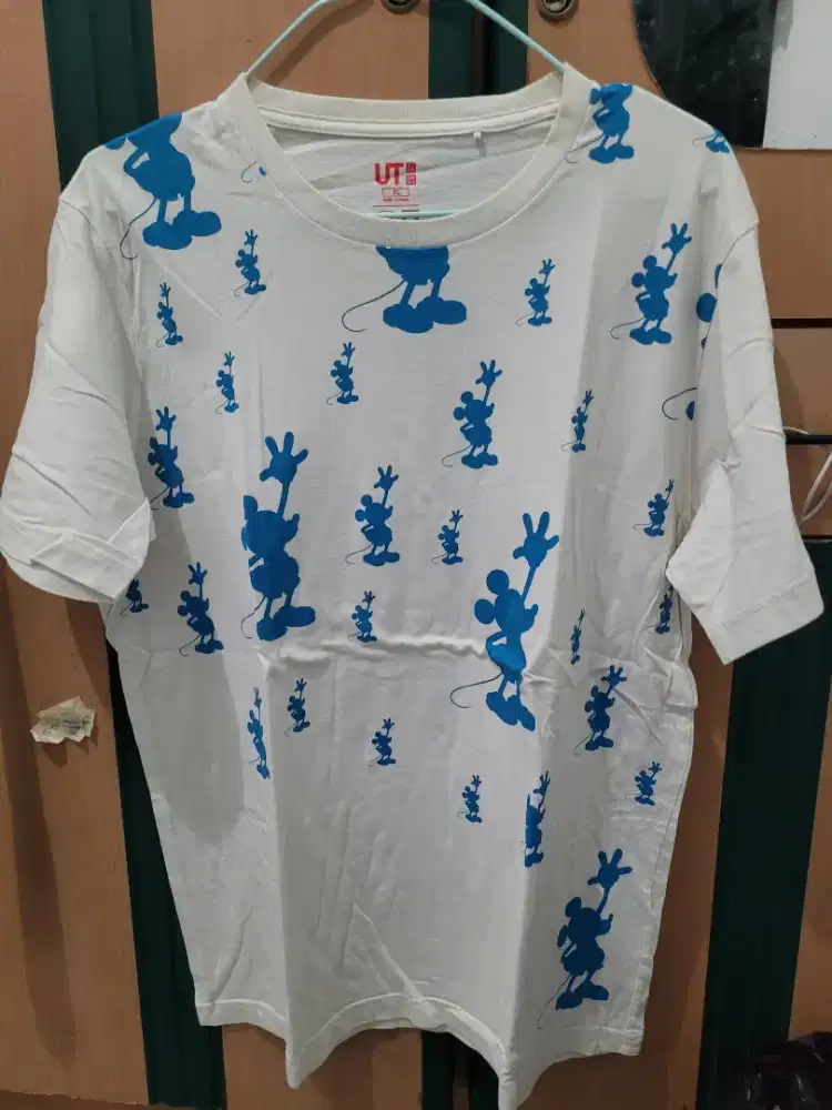 Kaos micky Disney Uniqlo