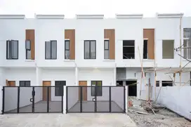 Rumah Strategis 15 Menit ke Eka Hospital Siap Huni Baru Renov J-27767