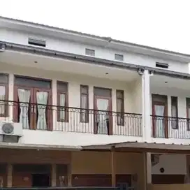 Dijual Rumah 3 lantai cluster equator sentul city