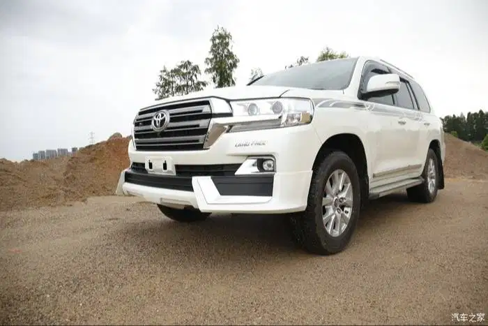 Bodykit Toyota Land Cruiser VXR200/GXR200 Special Edition