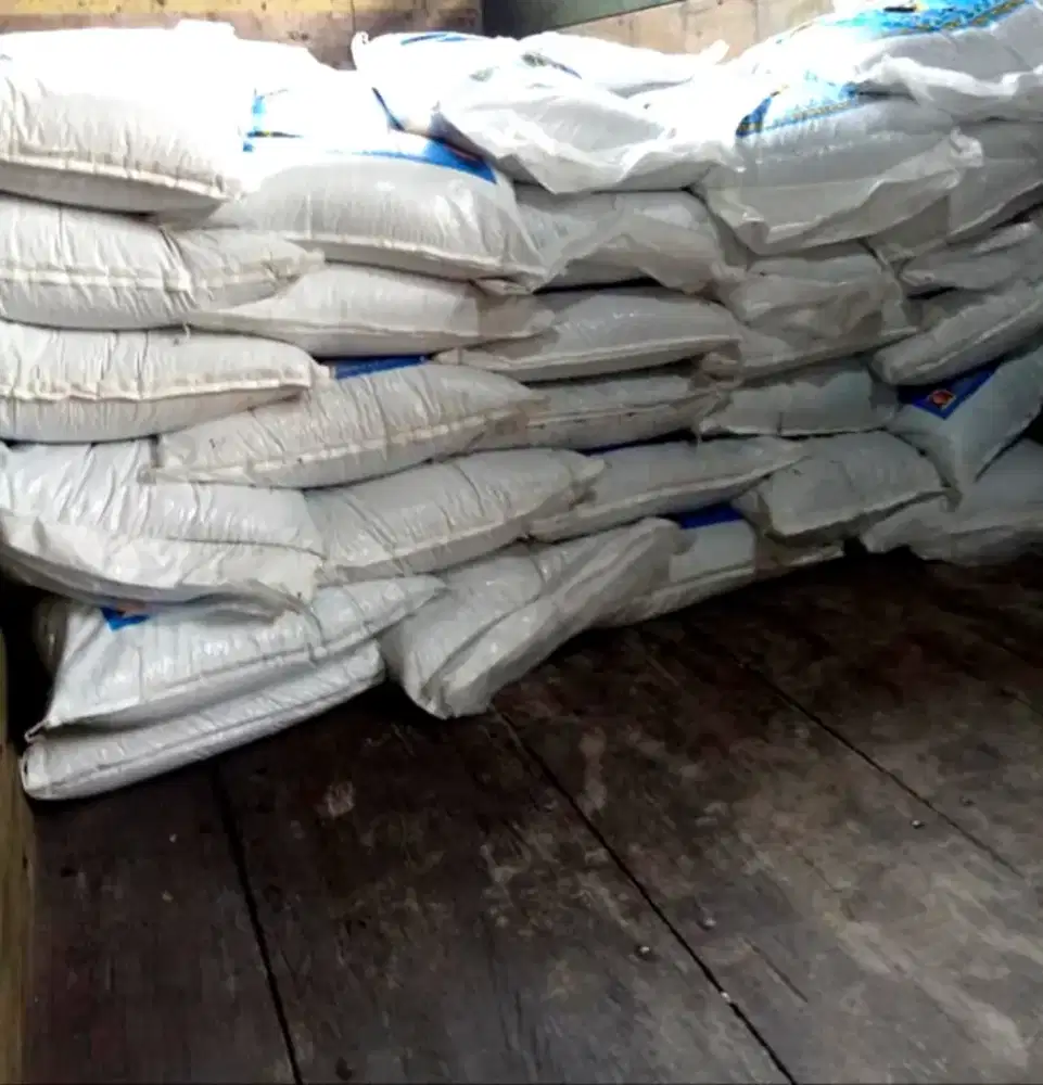 Pupuk NPK 161616 50kg per bal