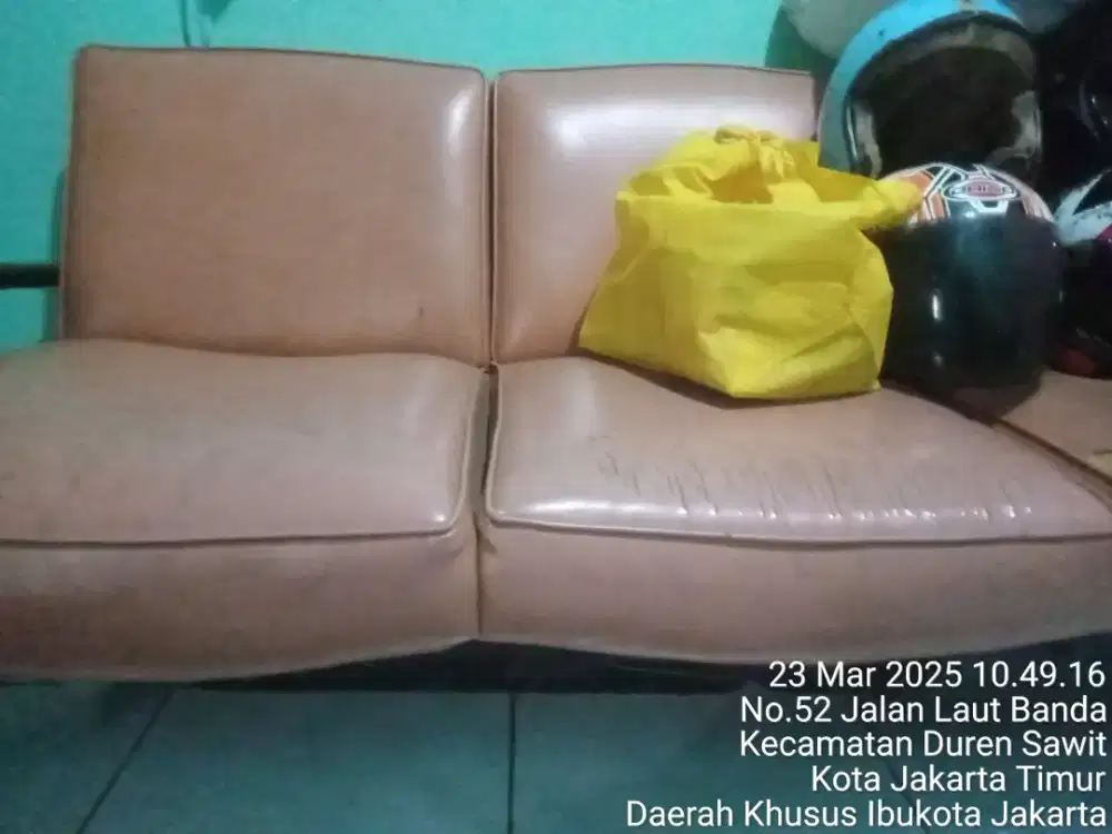 Jual aja sofa masih layak pakai cuma kondisi apa adanya