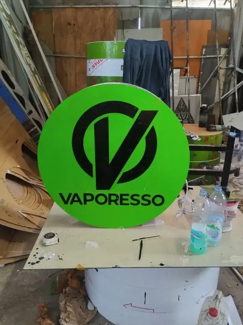 Neon Box | Acrylic | LED