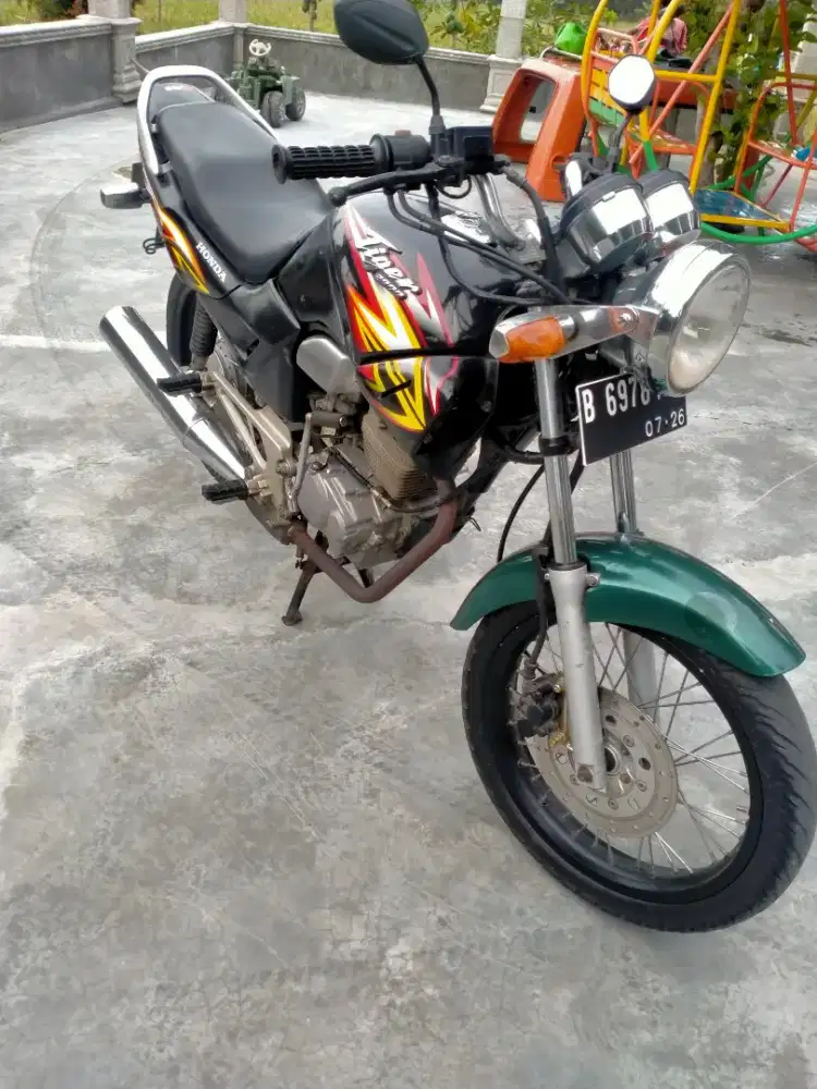 Tiger 2006 mesin bagus segel komplit ori