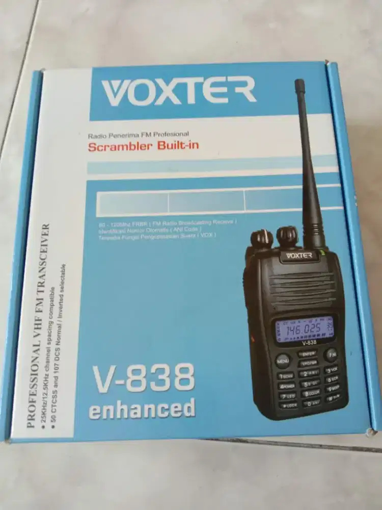 HT VOXTER V-838 VHF