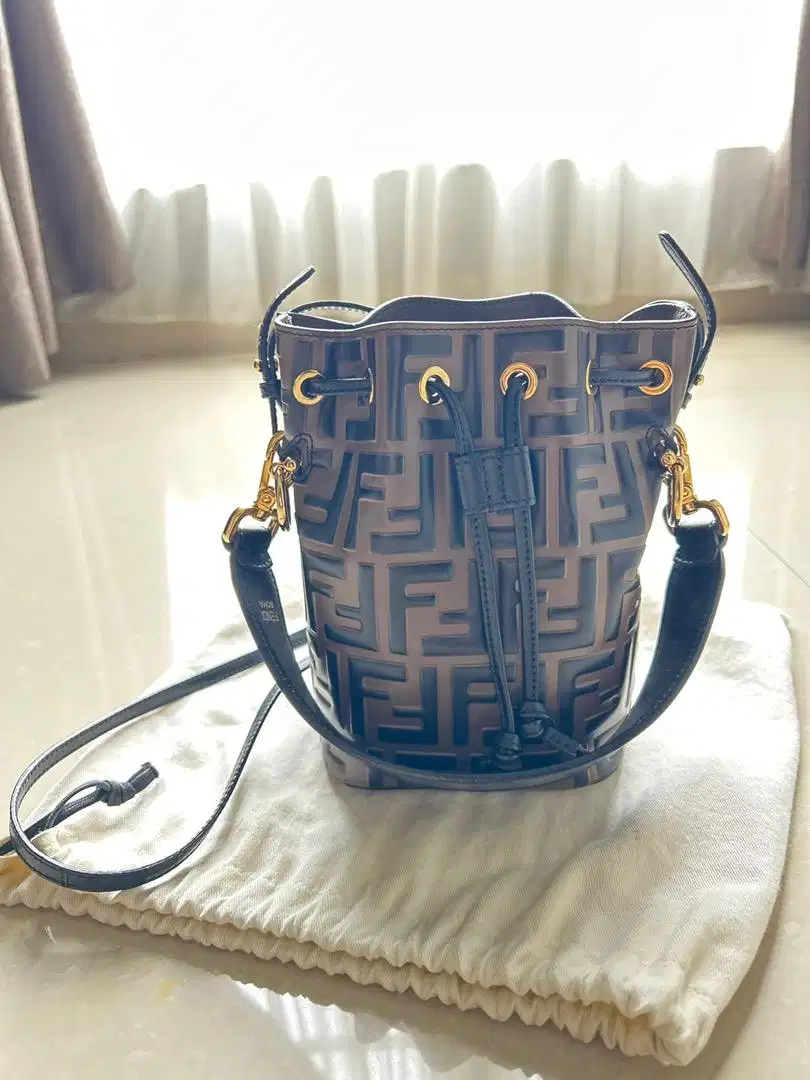 TAS FENDI MON TRESOR MINI 100% AUTHENTIC GREAT CONDITION