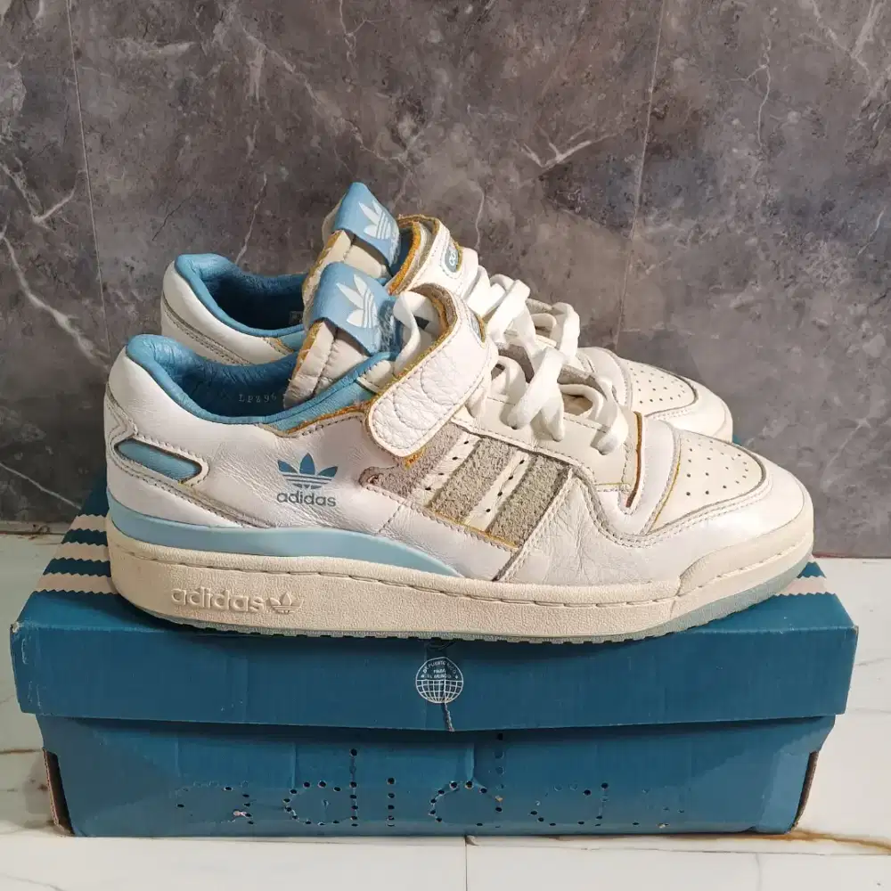 Sepatu Adidas Second