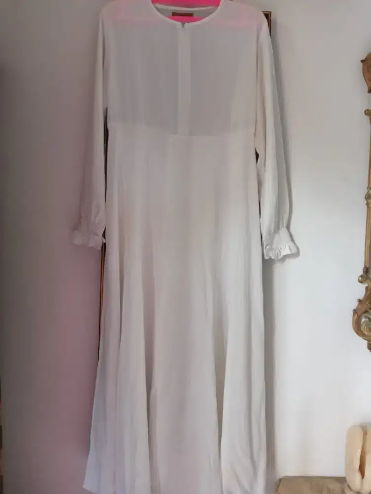 Pre-Love Gamis Putih set Khimar